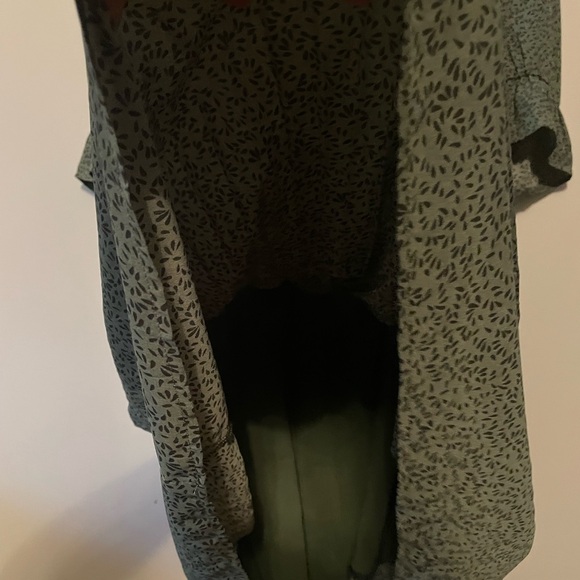 Elegant Green Boho Cottagecore Tiered Midi Dress - Picture 5 of 8